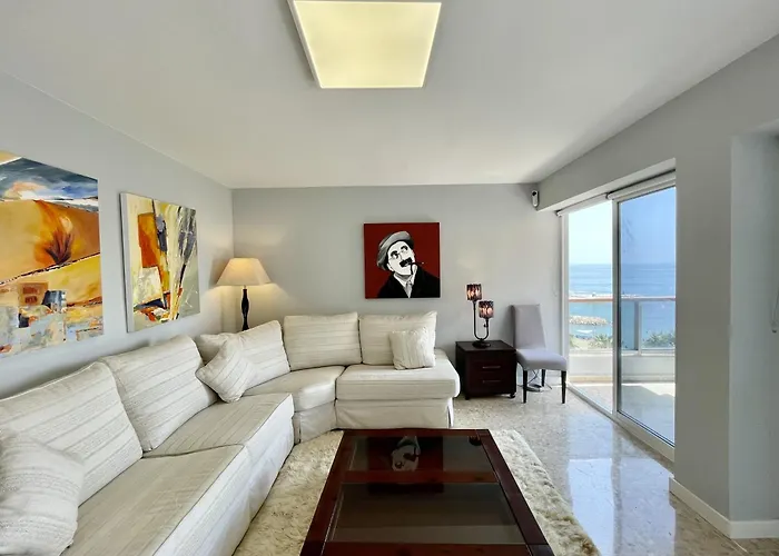 Apartmán El Faro Beachfront By Kura Homes *